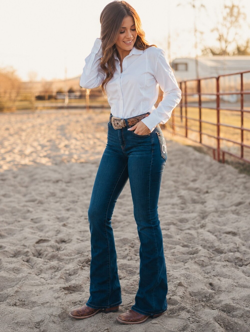 RANCH DRESS'N Fallon Taylor Barrel Pocket Medium Wash Denim bootcut jean S (2-4) - Picture 2 of 16
